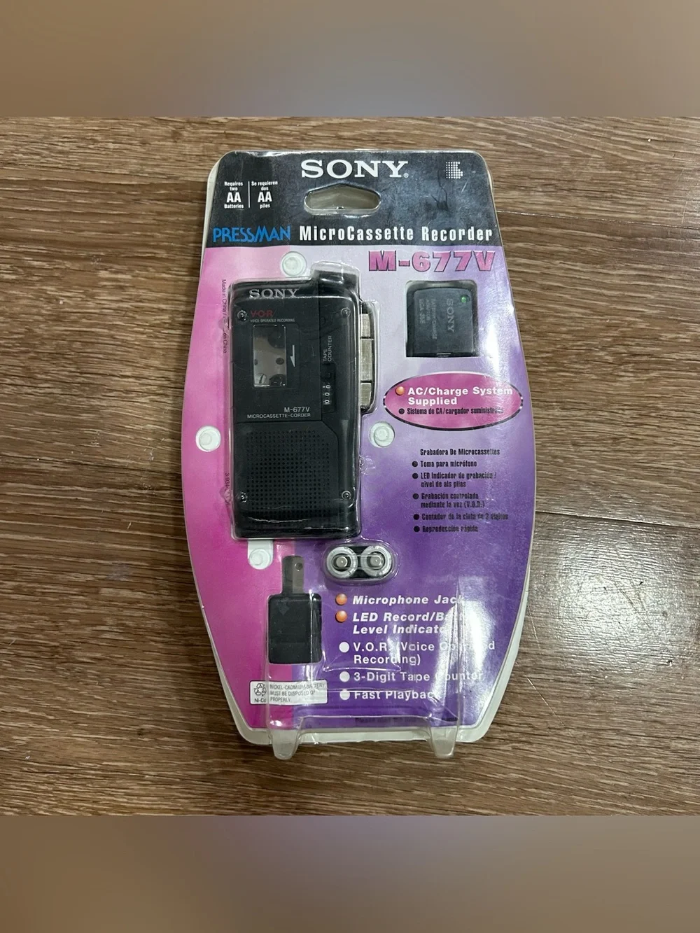 Vintage Sony M-677V Handheld Microcassette Voice Recorder VOR NOS Sealed